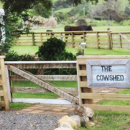 Hotel The Cowshed Whitianga Exterior foto